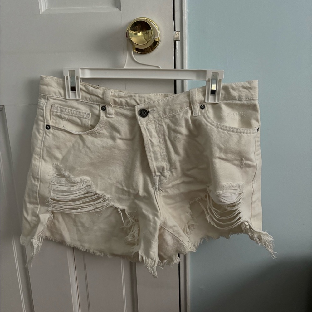 Casual Cream Distressed Denim Shorts